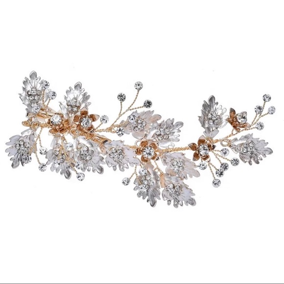 Handmade Crystal Flower Gold Leaves Clip - Picture 3 of 3